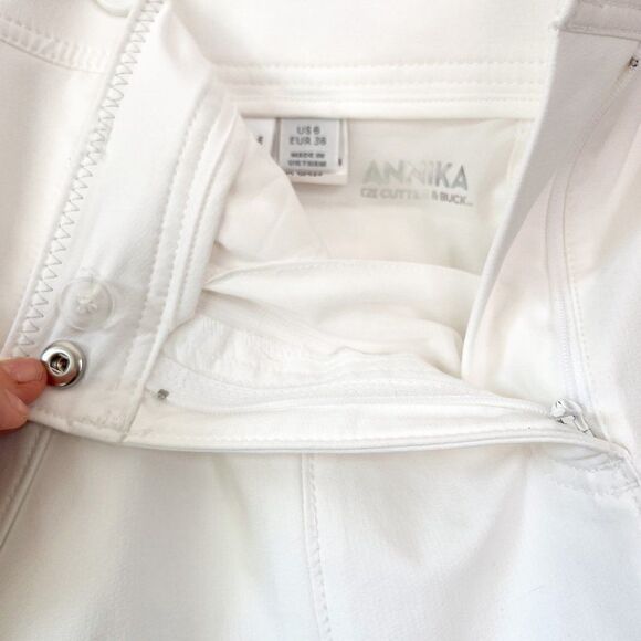 Annika Cutter and Buck White Skort with pockets Size 6 - Picture 3 of 6